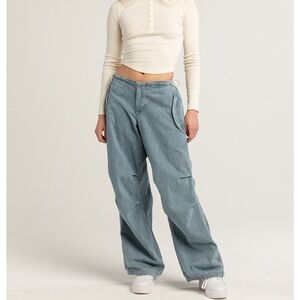 Urban Outfitters BDG Baggy Cargo jeans size small